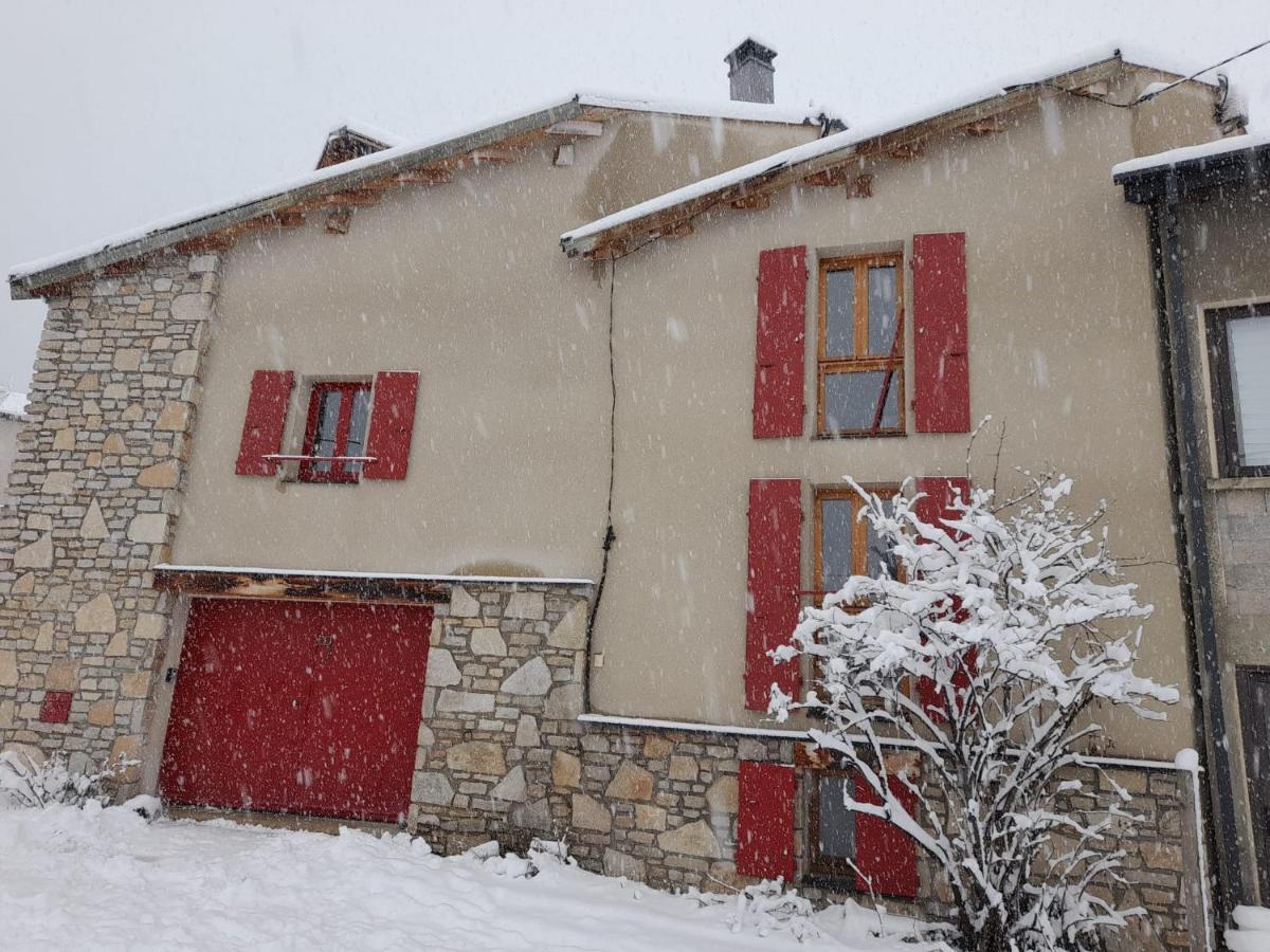 Maison De Montagne Dans Charmant Village Du Capcir Fontrabiouse 외부 사진